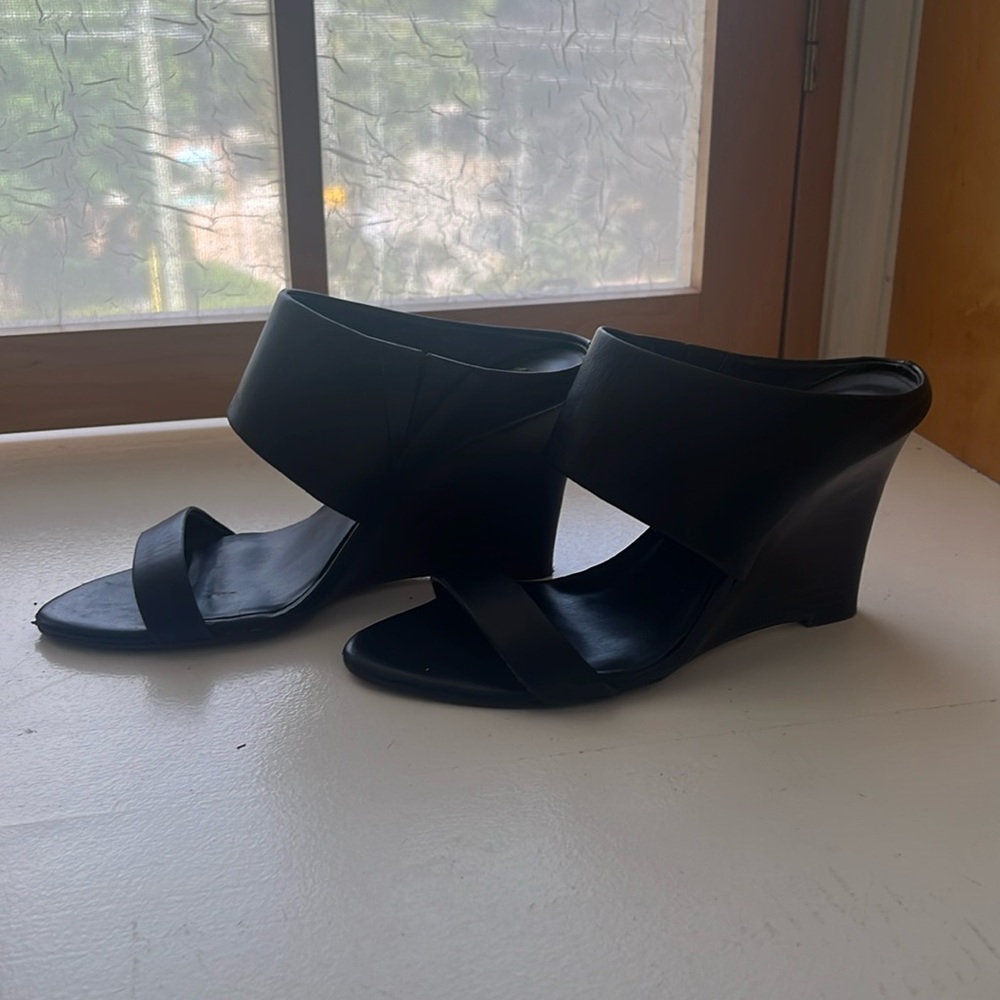 Black Wedge Heels